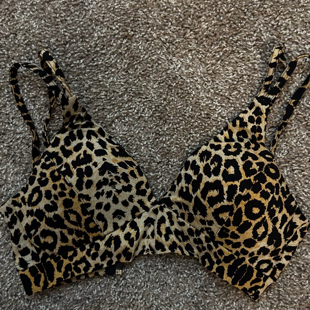 SHEIN Leopard Print Bra